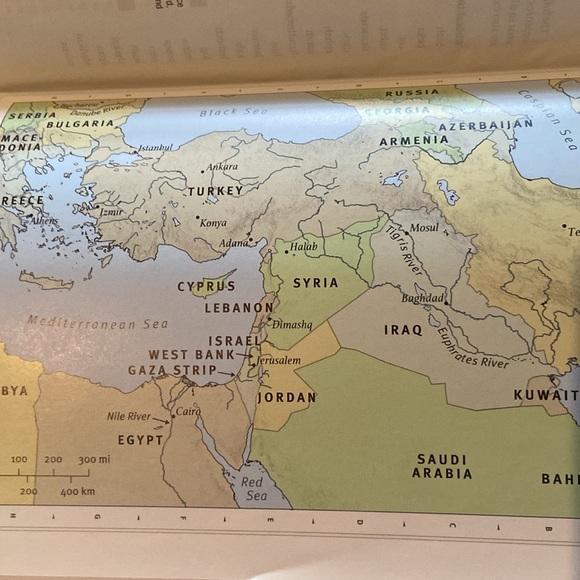 ESV English Standard Version Study Bible Hardback Brand New - Picture 12 of 12